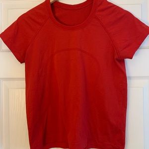 Lululemon Run Swiftly Shirt sleeve crop
